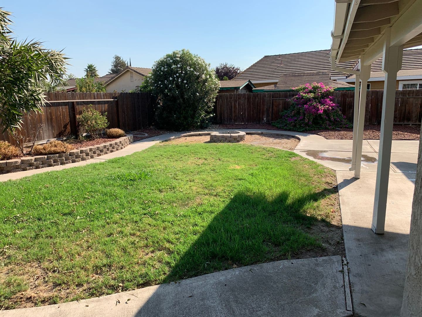Lathrop House: 321 Thomsen Rd