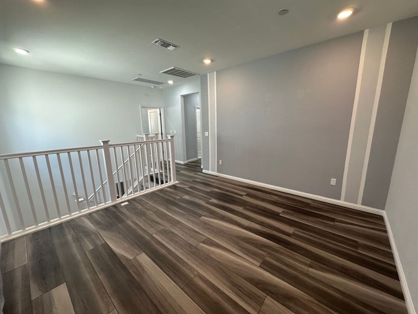 Brentwood House: 209 Brush Creek Dr