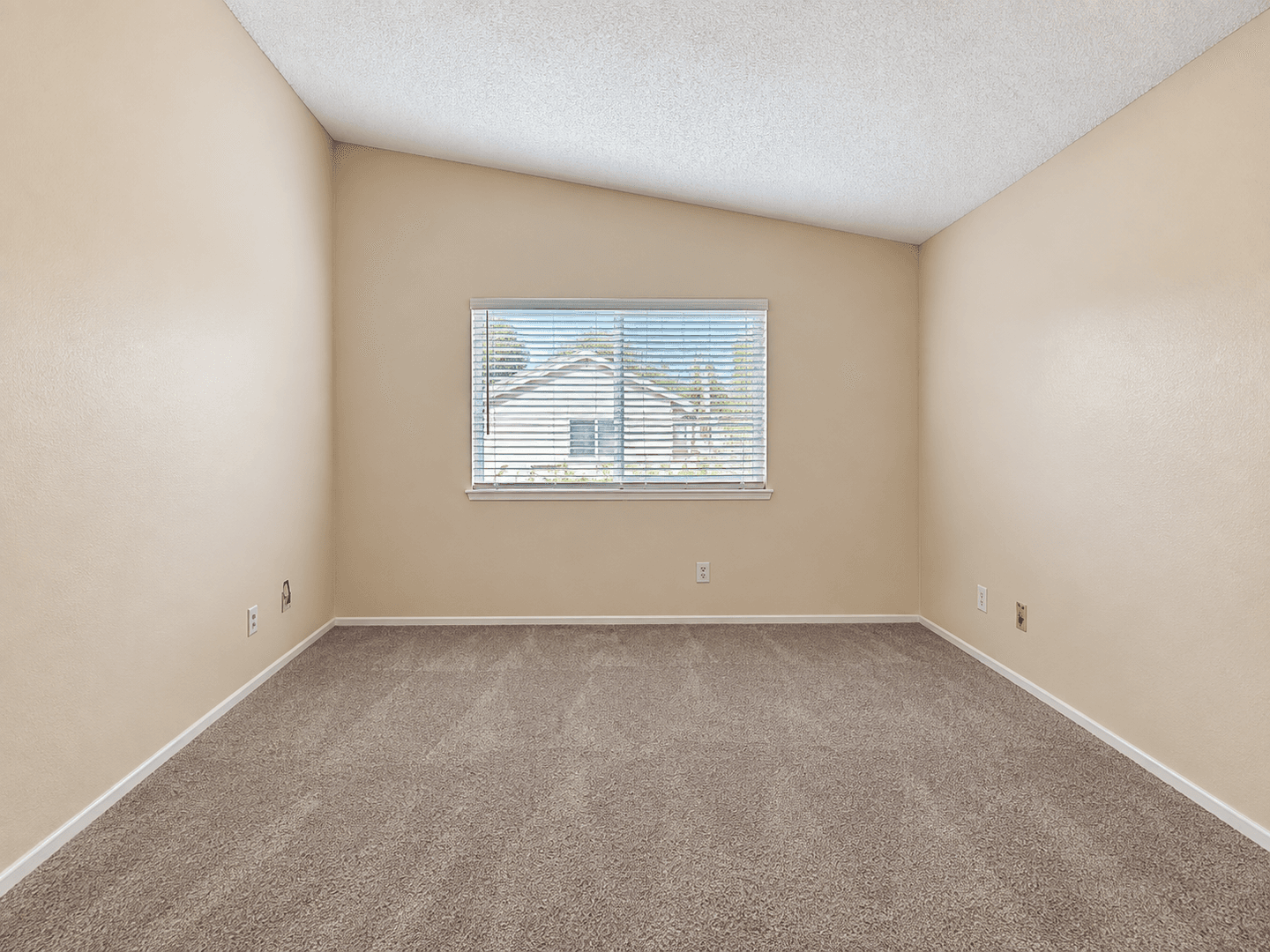 Fremont House: 38767 Buckboard Common