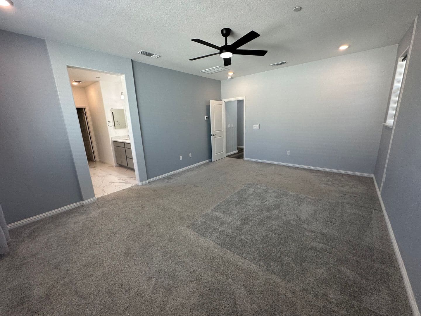 Brentwood House: 209 Brush Creek Dr