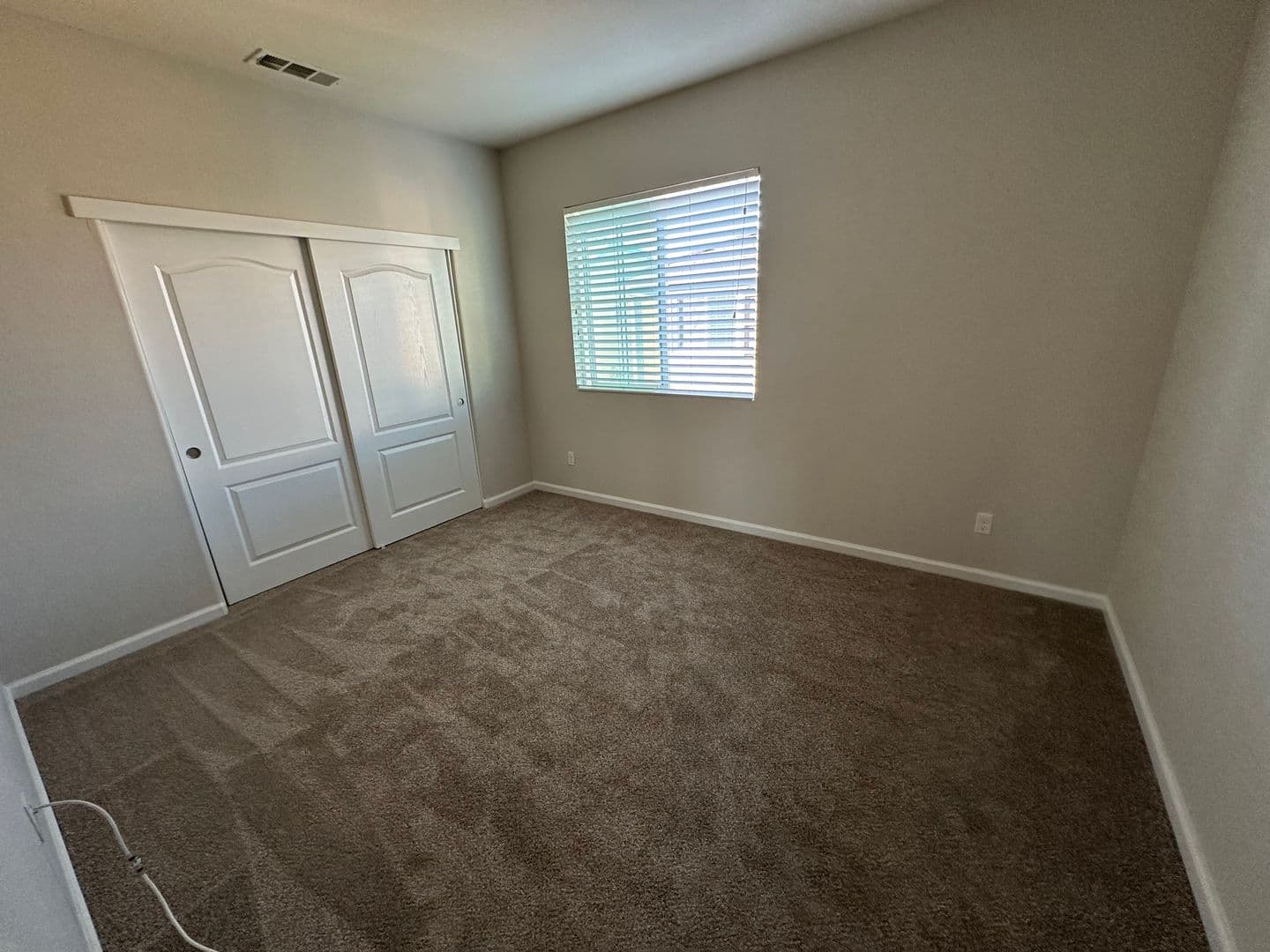 Mountain House House: 263 W Santa Clara Dr