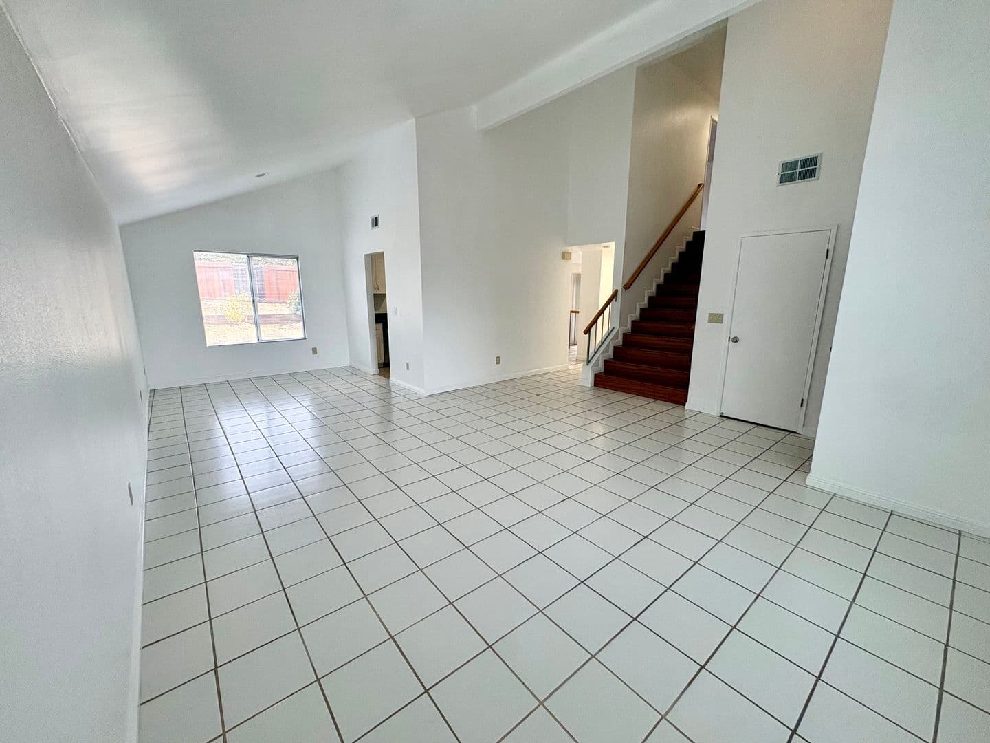 Bay Point House: 3406 Chandler Cir
