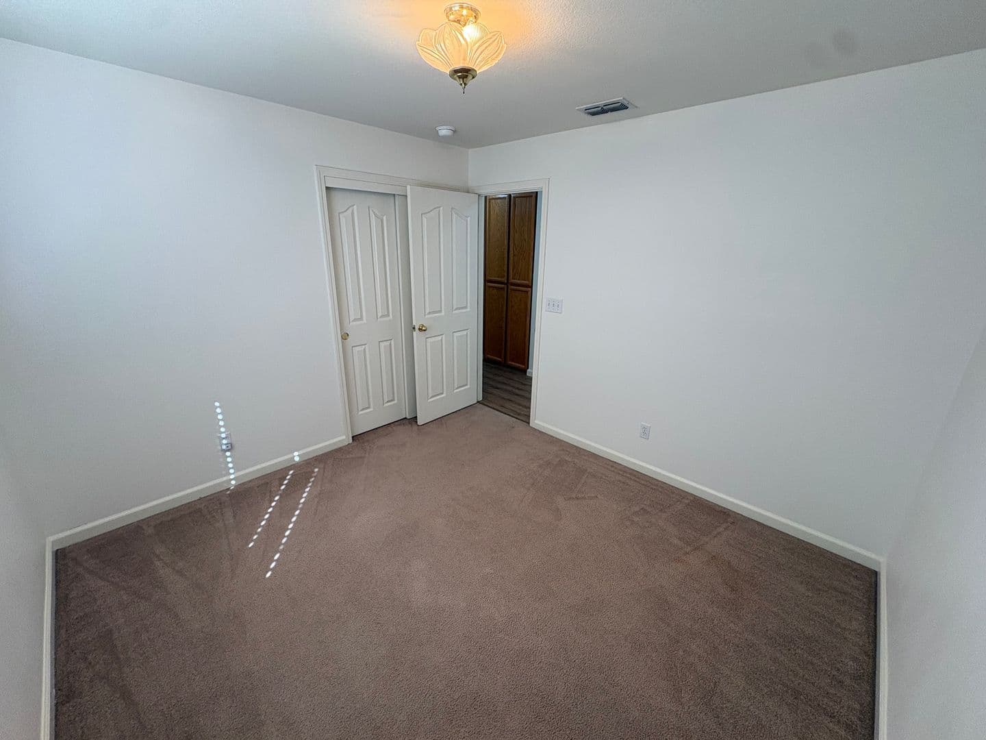 Oakley House: 5120 Winchester Dr