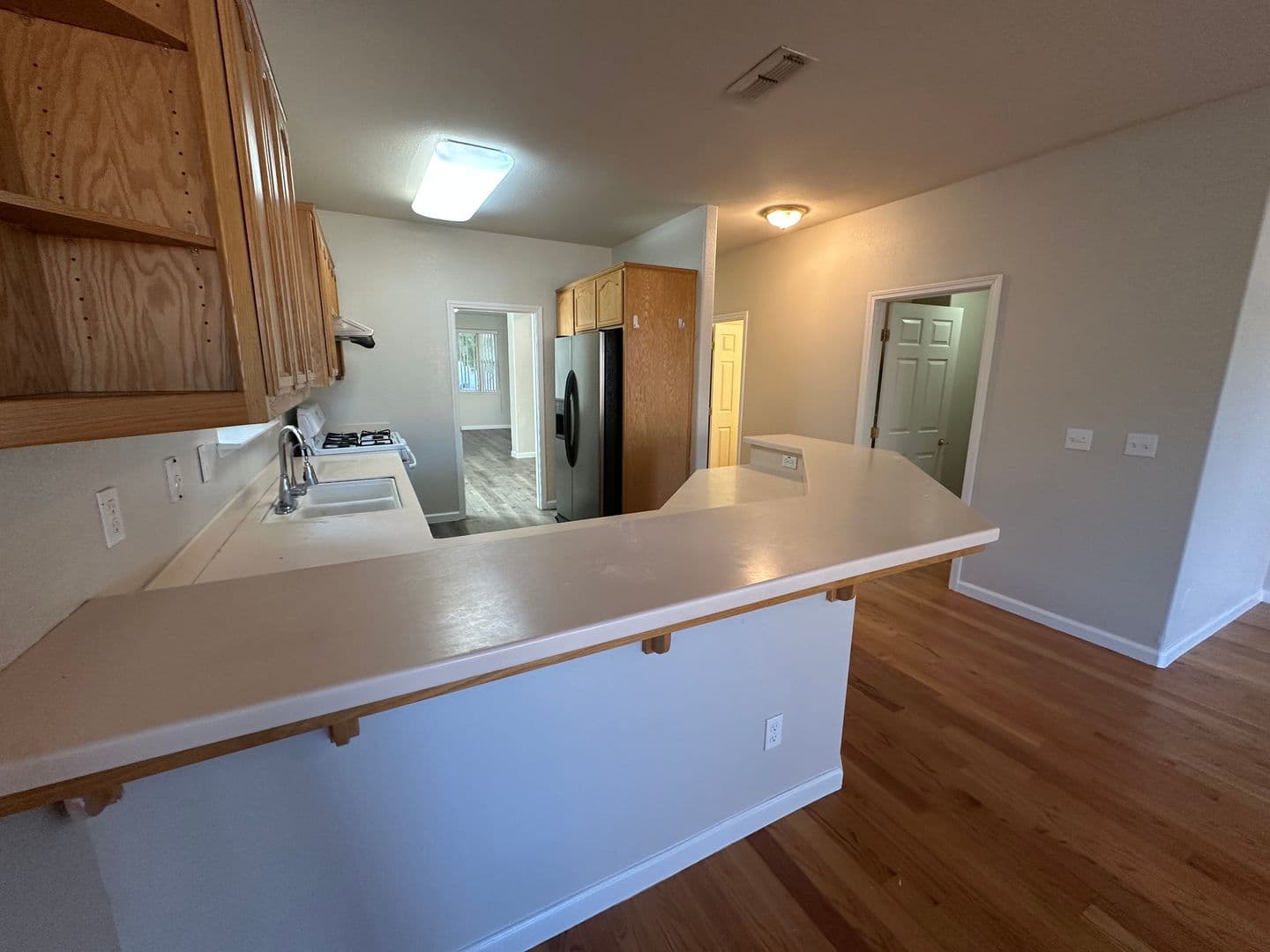 Tracy House: 1541 Peony Dr
