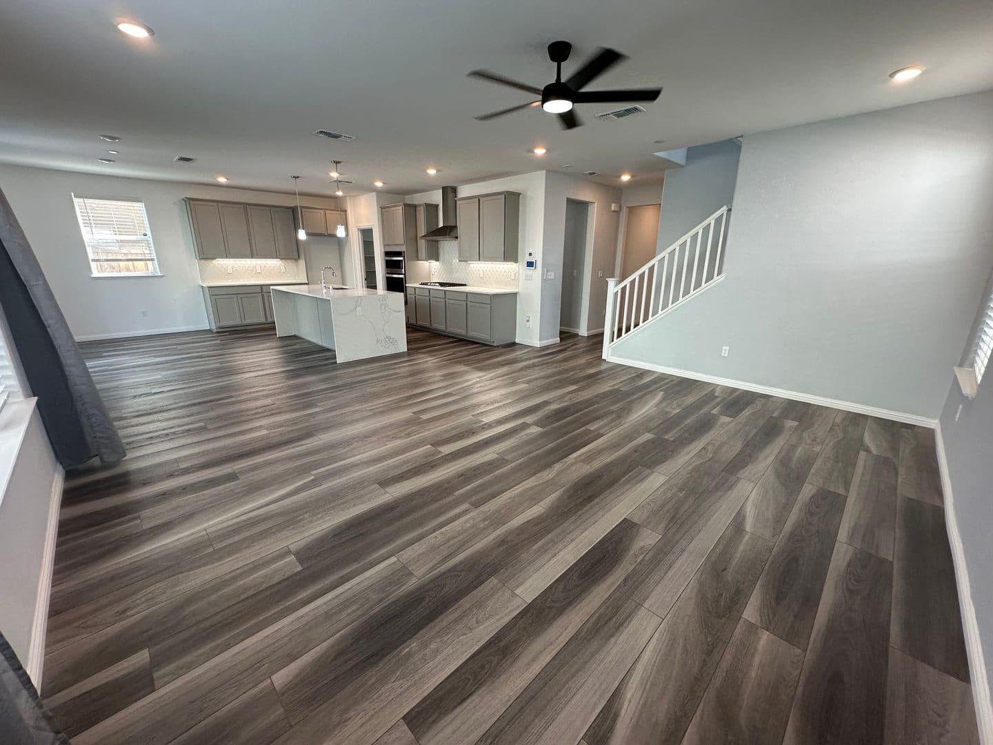 Brentwood House: 209 Brush Creek Dr