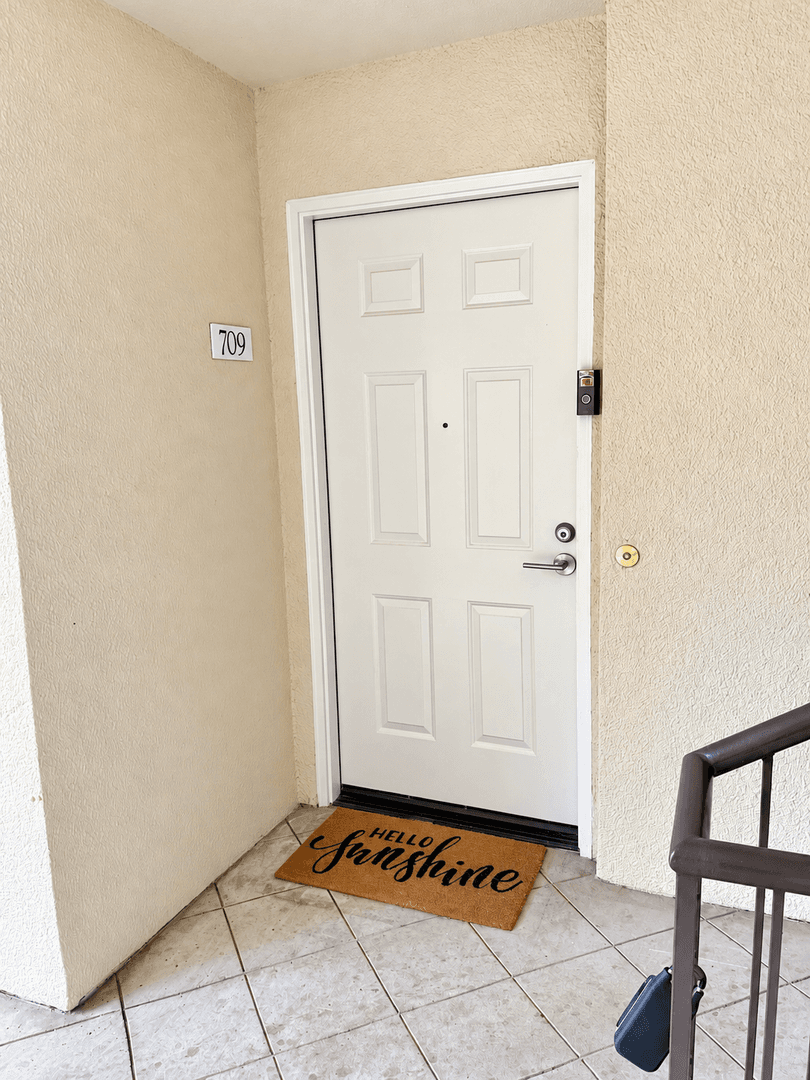 San Jose Condo: 709 Applause Place
