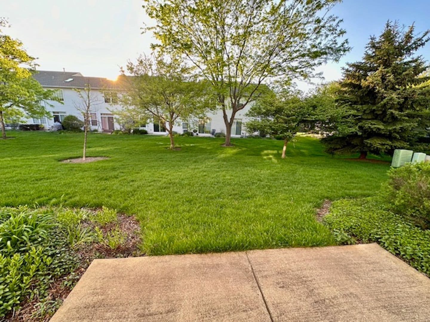 Naperville House: 2833 Vernal Lane
