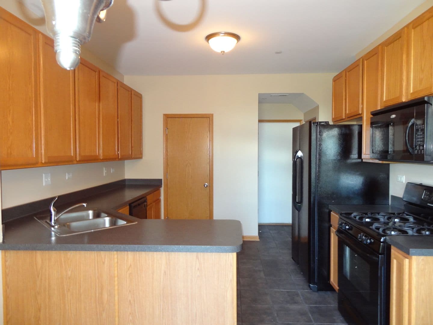 Yorkville House: 191 Willoughby Ct.