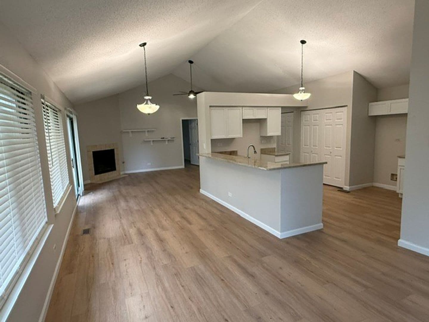 Aurora House: 3064 Long Grove Ln Unit 3064