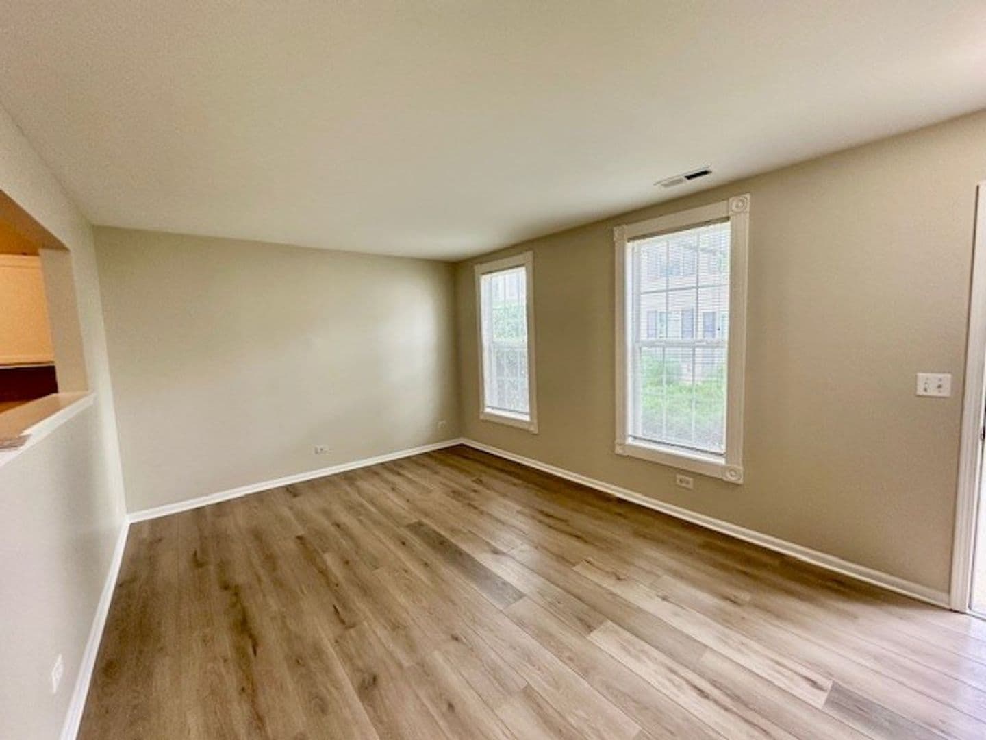 Aurora House: 1085 Symphony Drive