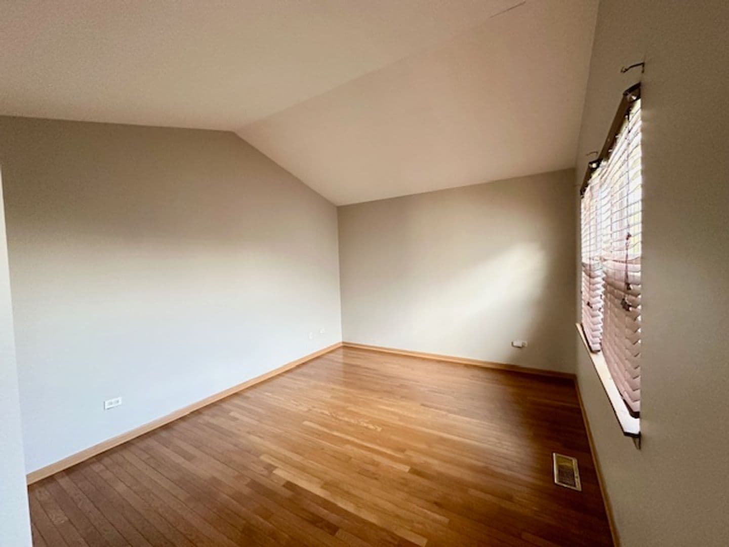 Naperville House: 2833 Vernal Lane