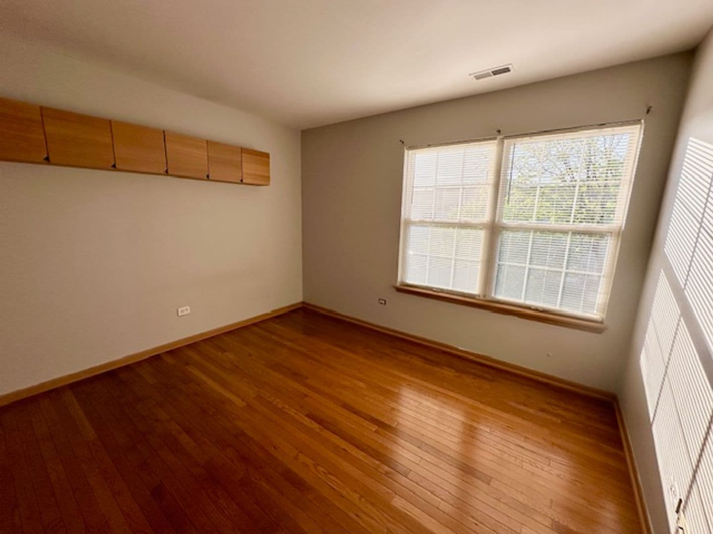 Naperville House: 2833 Vernal Lane