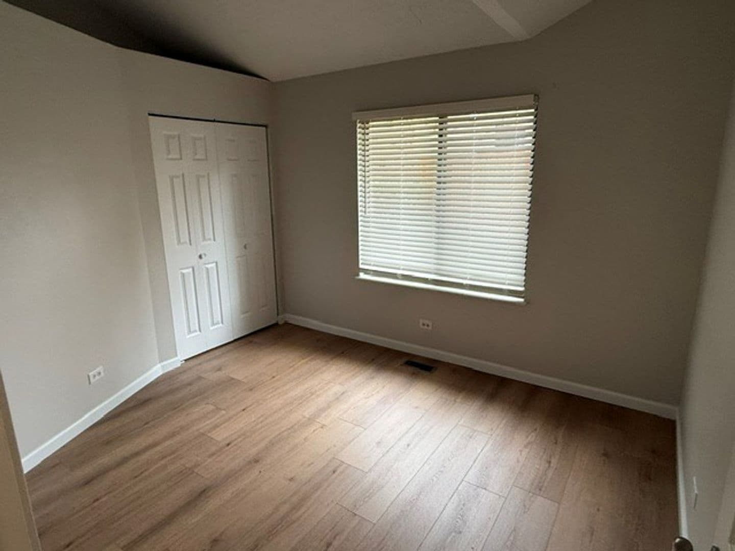 Aurora House: 3064 Long Grove Ln Unit 3064