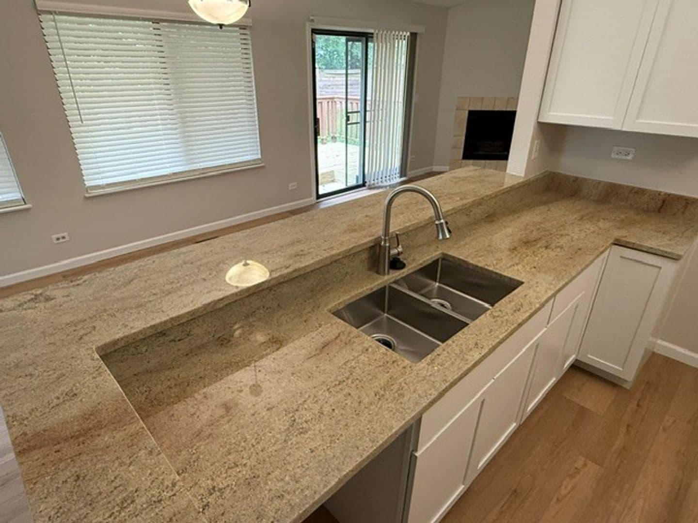 Aurora House: 3064 Long Grove Ln Unit 3064