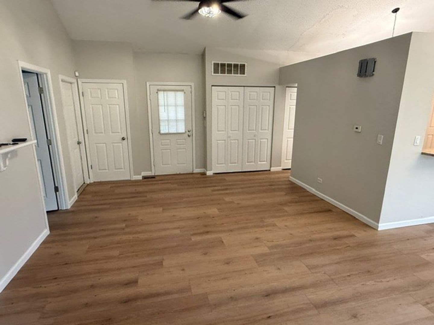 Aurora House: 3064 Long Grove Ln Unit 3064