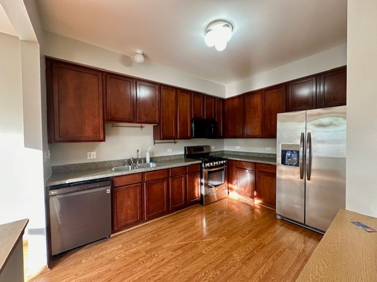 Naperville House: 2833 Vernal Lane