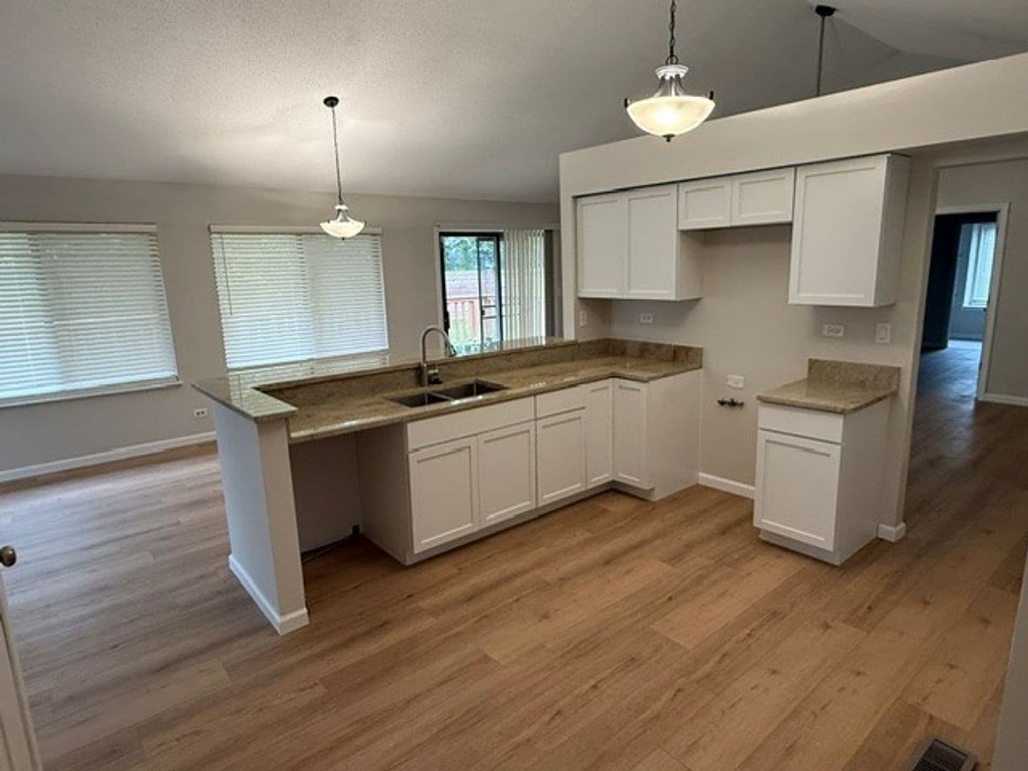 Aurora House: 3064 Long Grove Ln Unit 3064