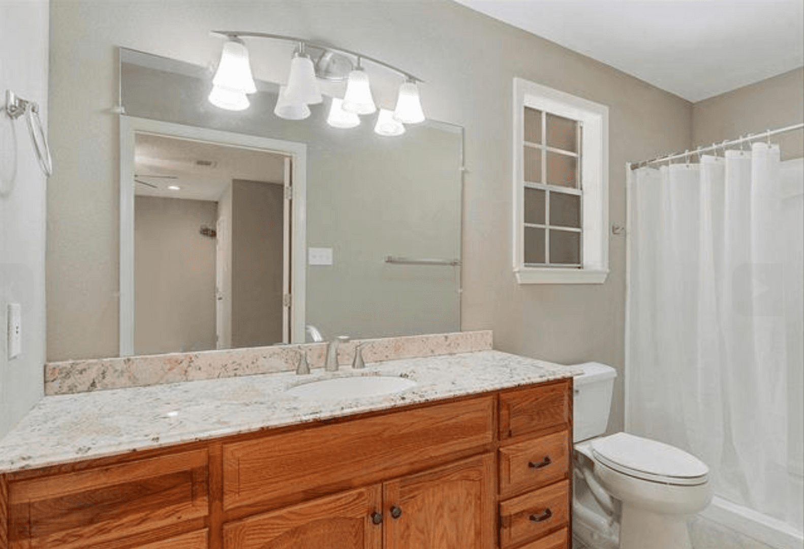 Baton Rouge House: 16613 Bristoe Ave.