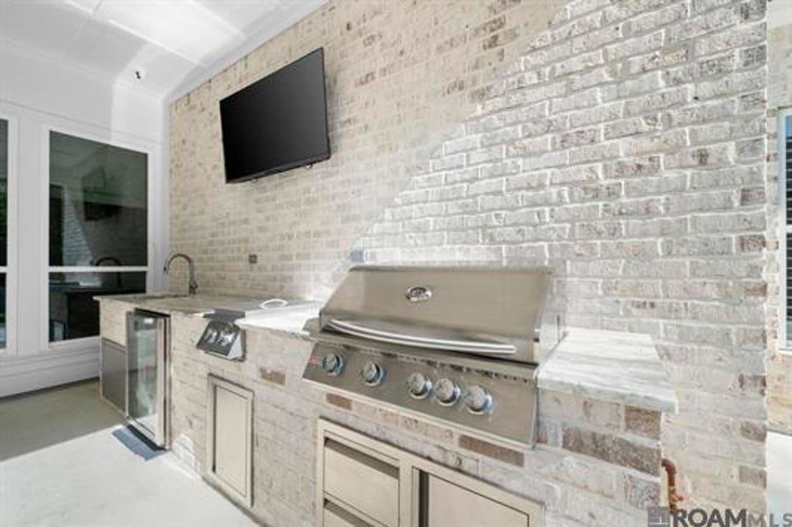 St Amant House: 10290 Bayou Crossing