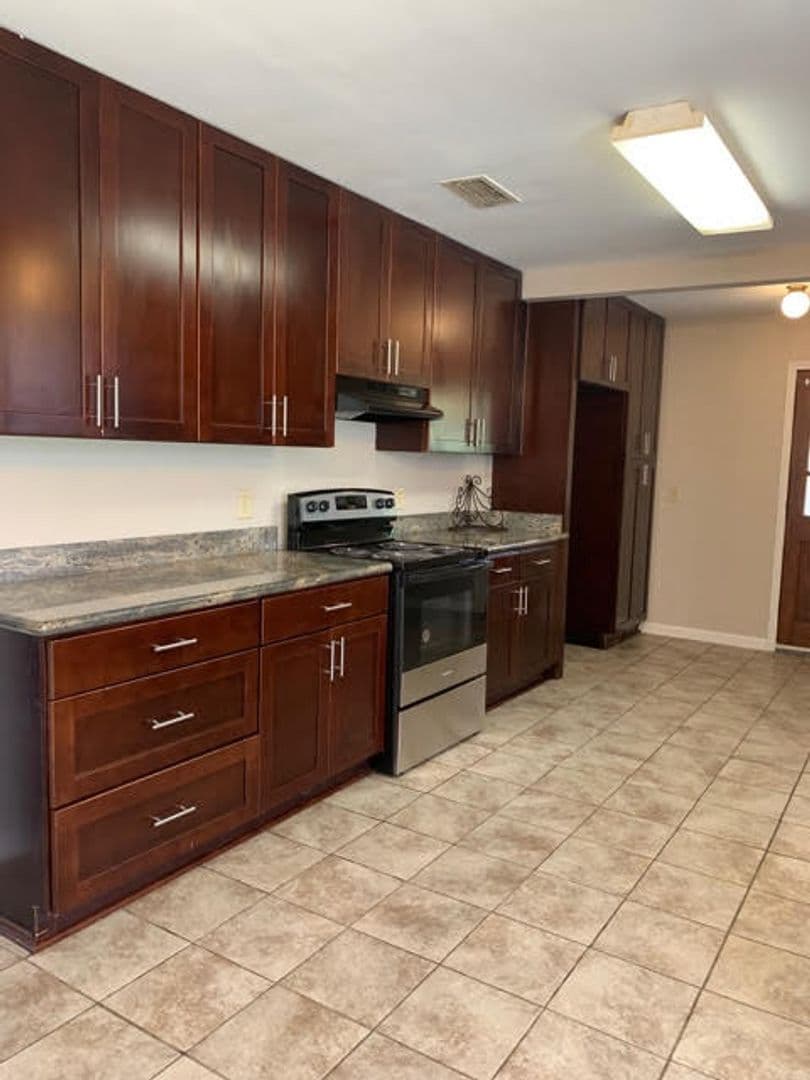 Baton Rouge House: 16538 Patton Ave.