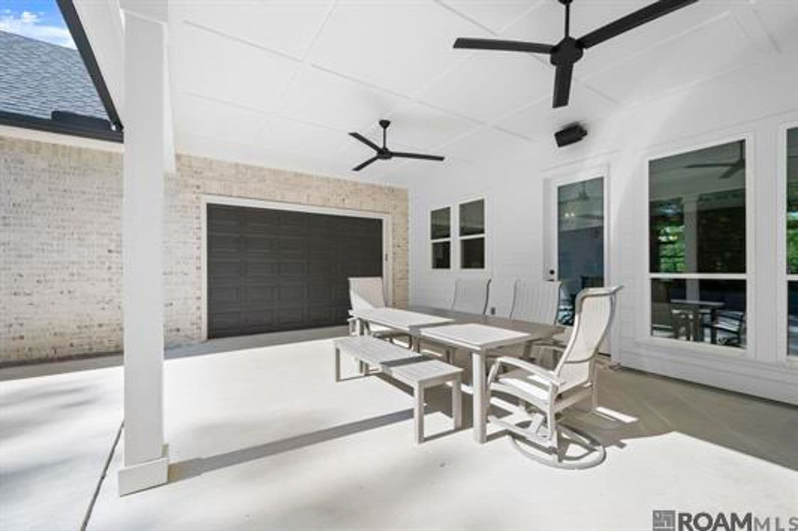 St Amant House: 10290 Bayou Crossing