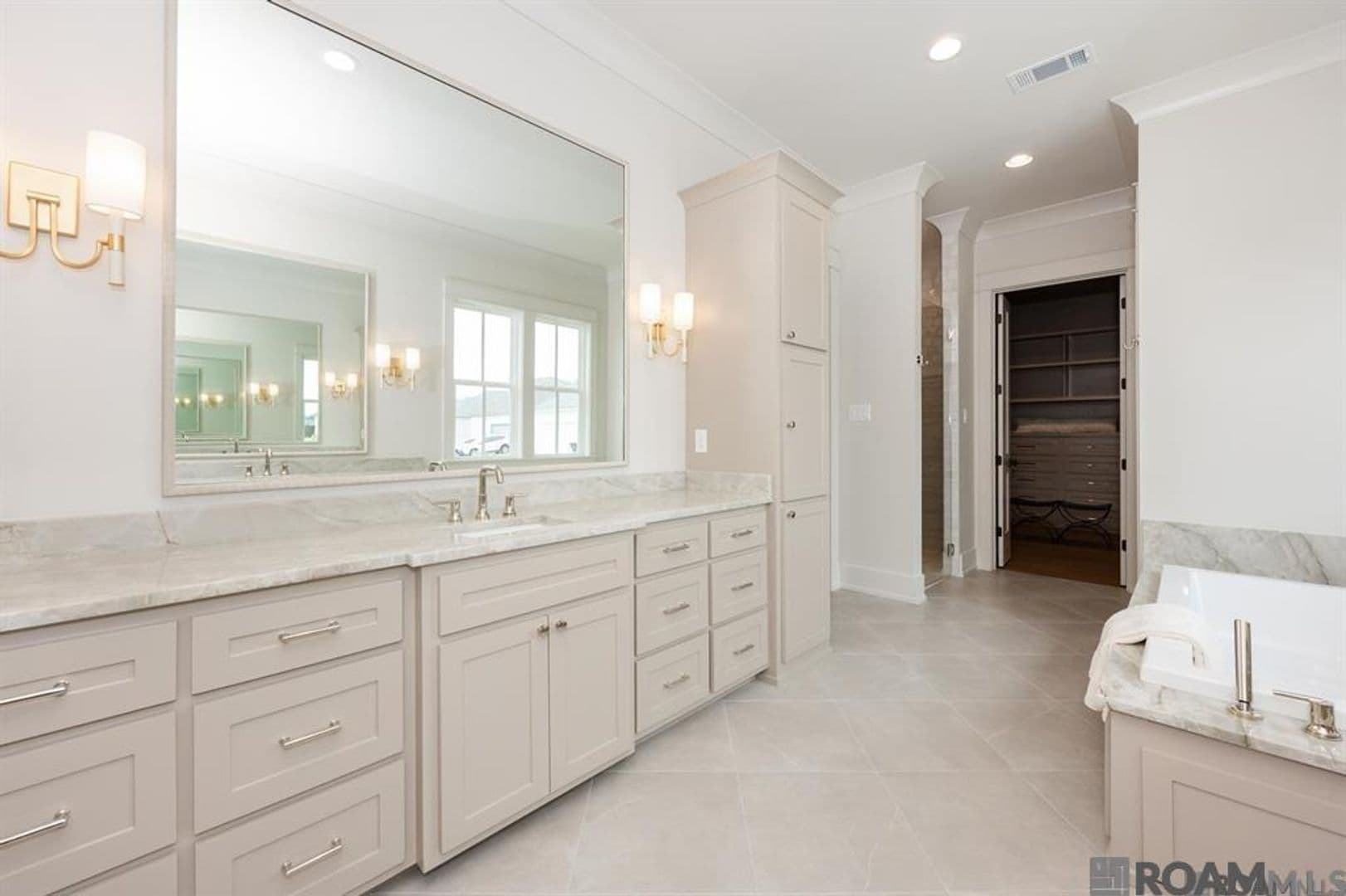 Baton Rouge House: 13751 Sweet Cherry Dr