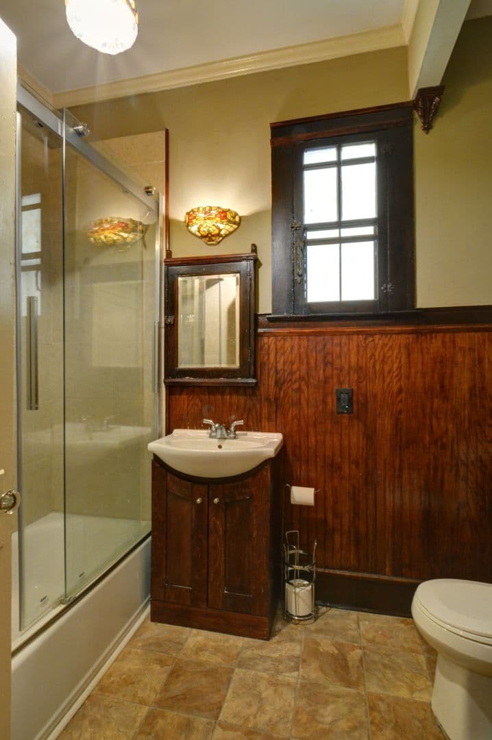 Baton Rouge House: 133 St Rose Ave