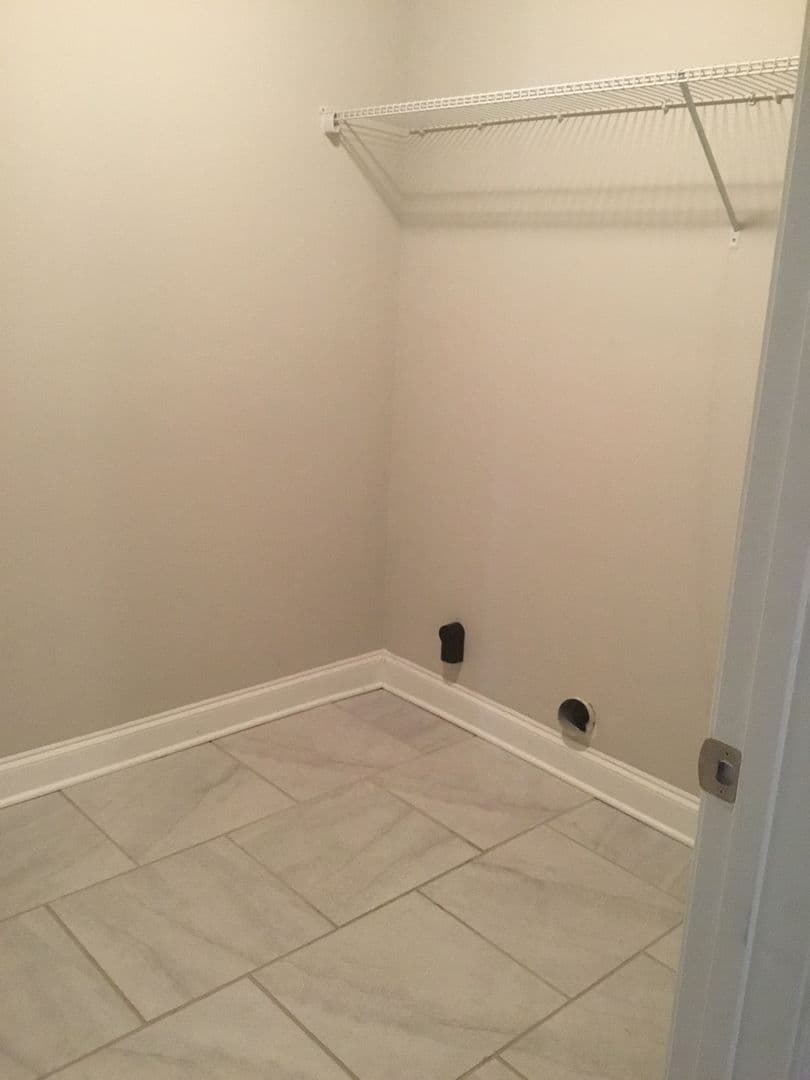 Martinez House: 393 Purbeck Lane