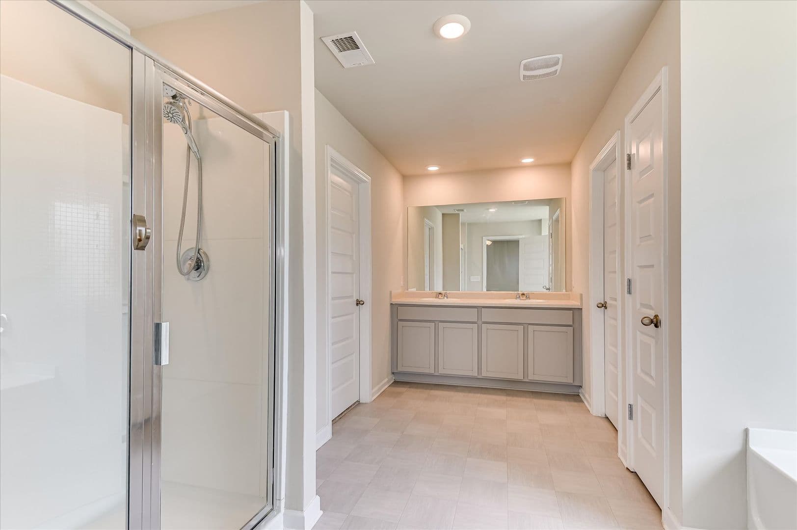 Augusta House: 462 Furlough Dr