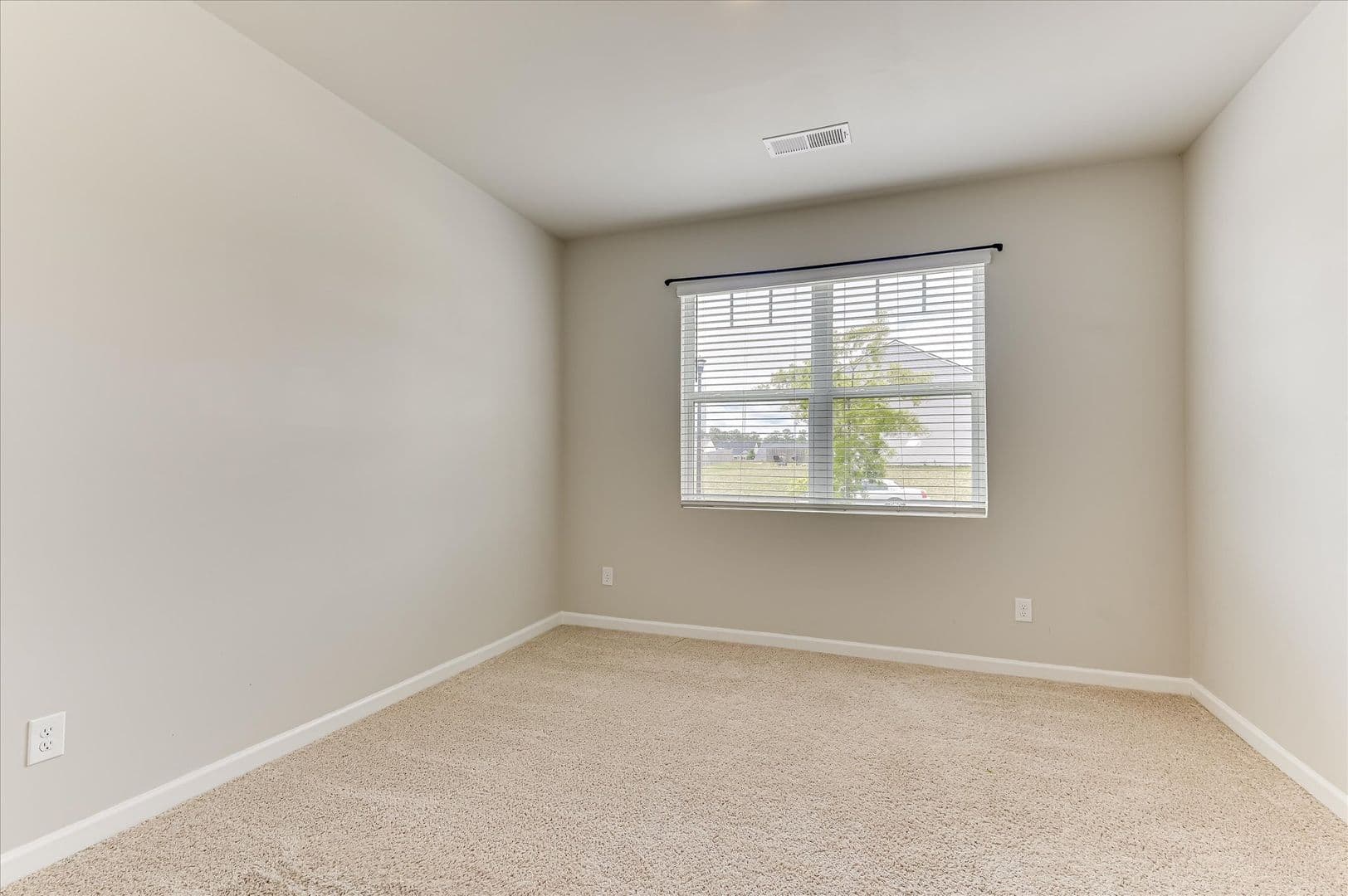 Augusta House: 462 Furlough Dr