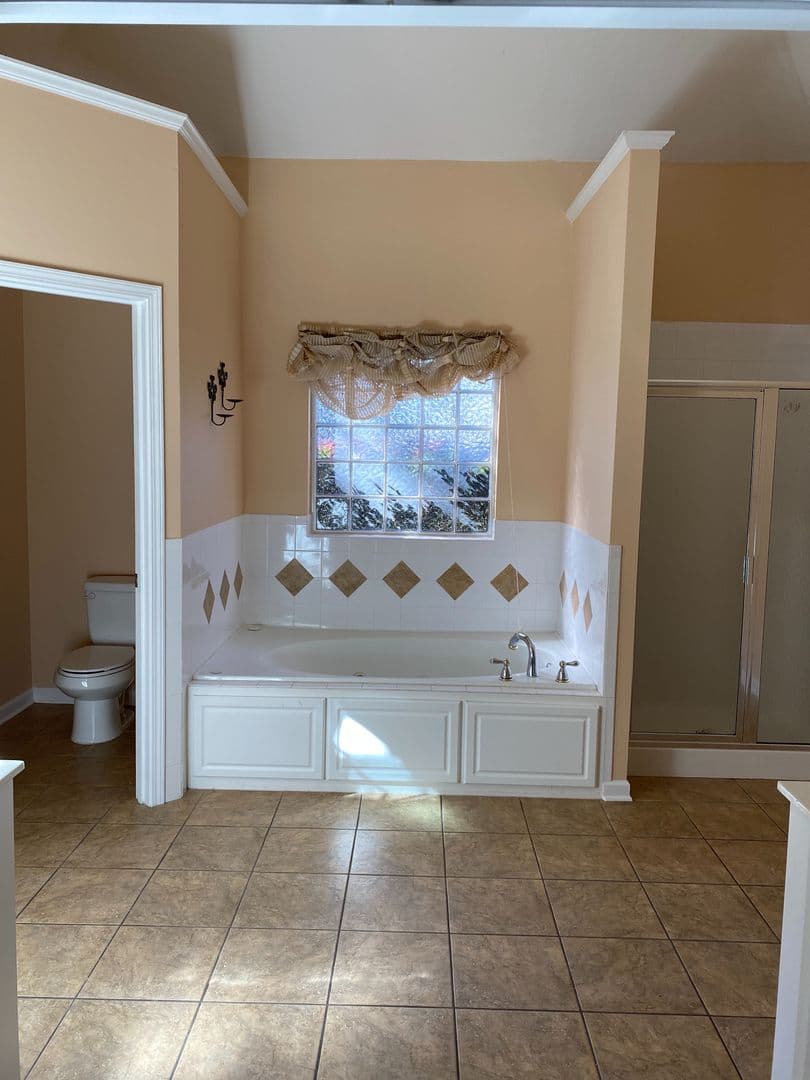 Evans House: 1002 Dorset Lane