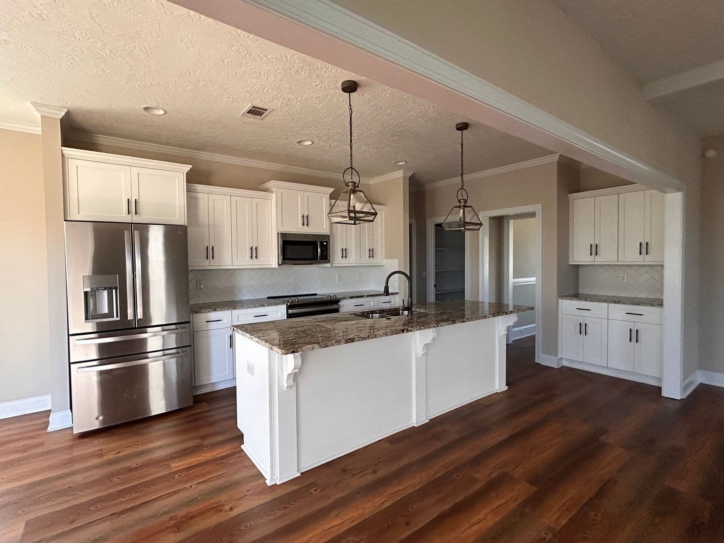 Martinez House: 434 Vaughn Road