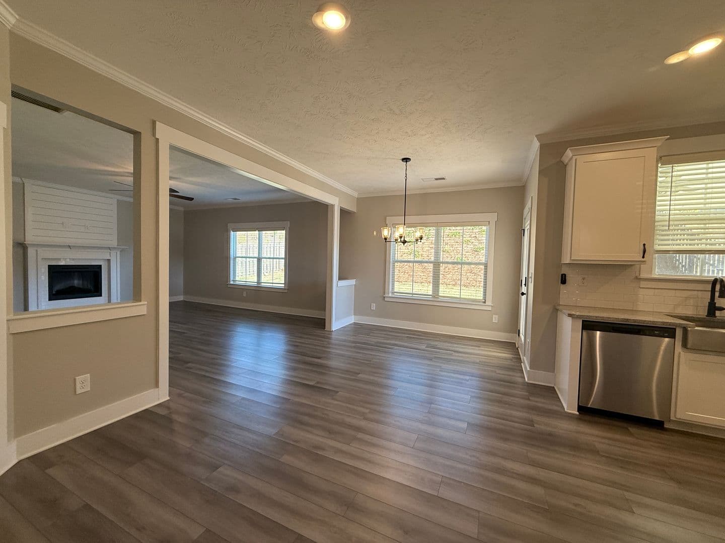 Grovetown House: 414 Barrow Lane