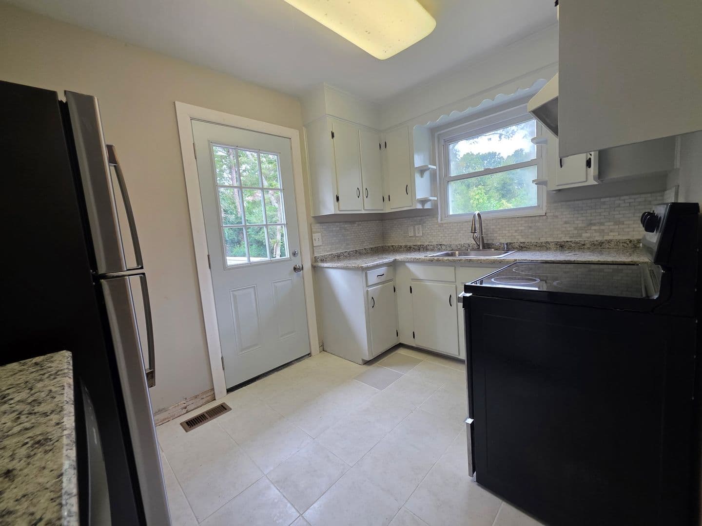 Augusta House: 2412 Bass Ave