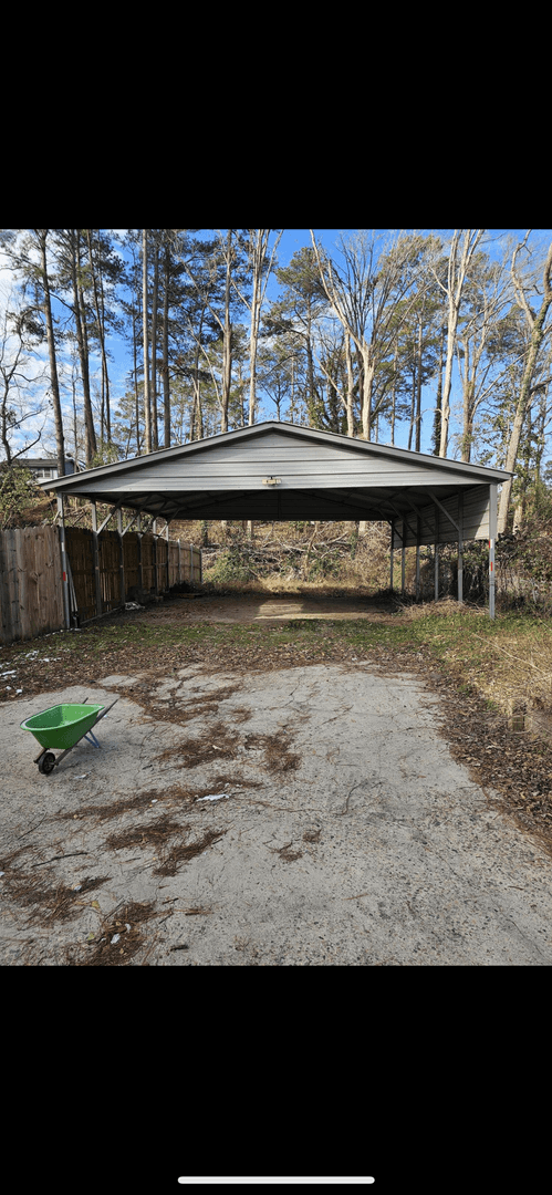 Augusta House: 3367 braeswood ct