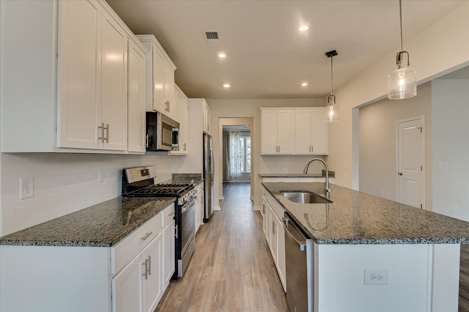 Graniteville House: 6370 Whirlaway Road