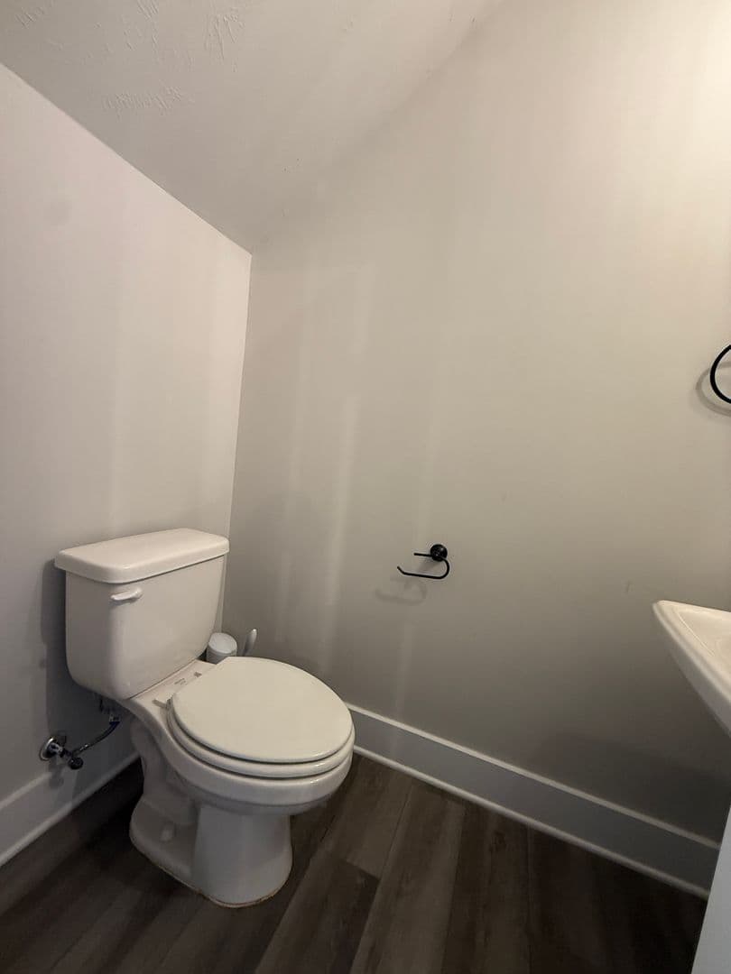 Grovetown House: 414 Barrow Lane