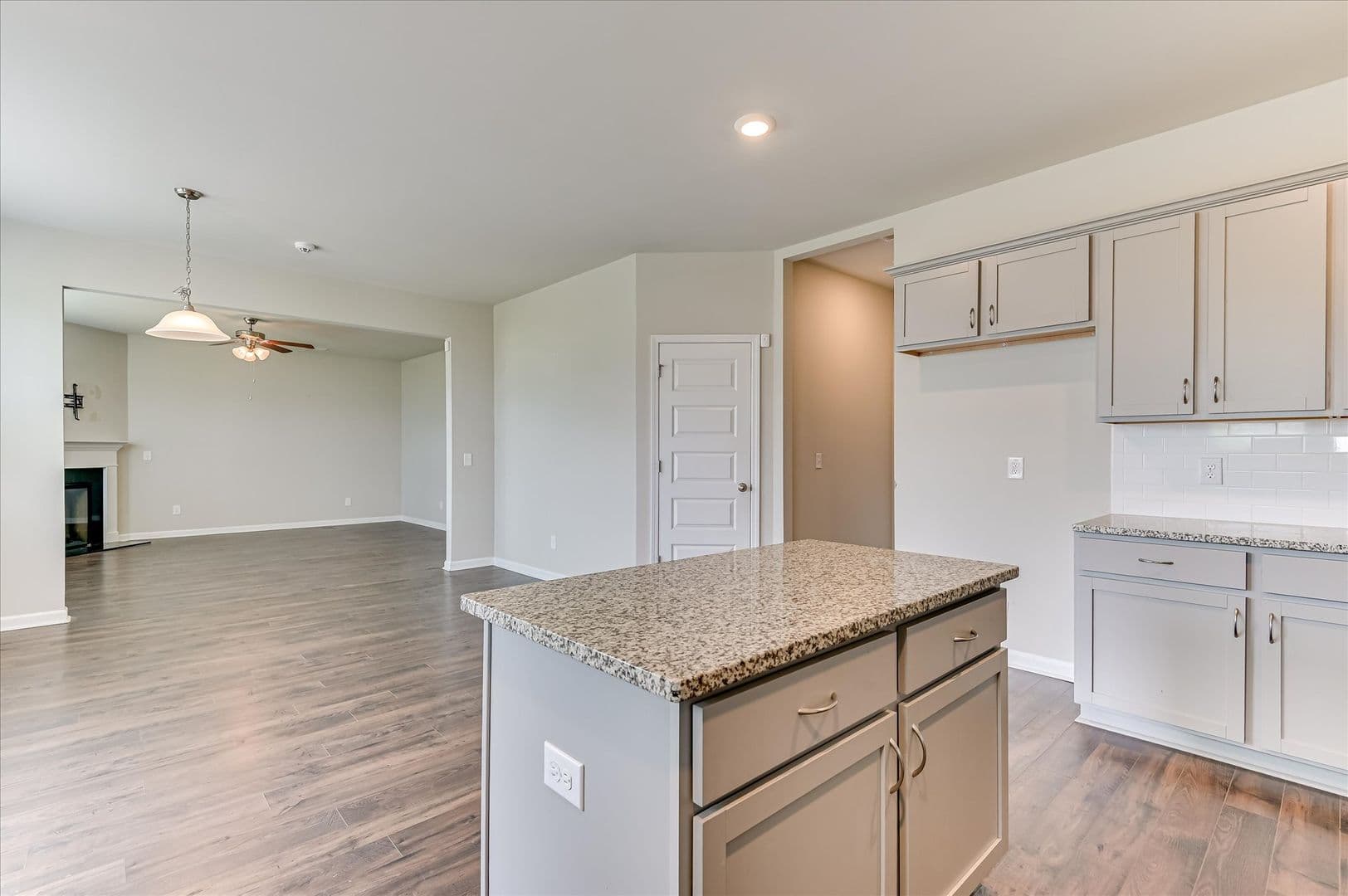 Augusta House: 462 Furlough Dr