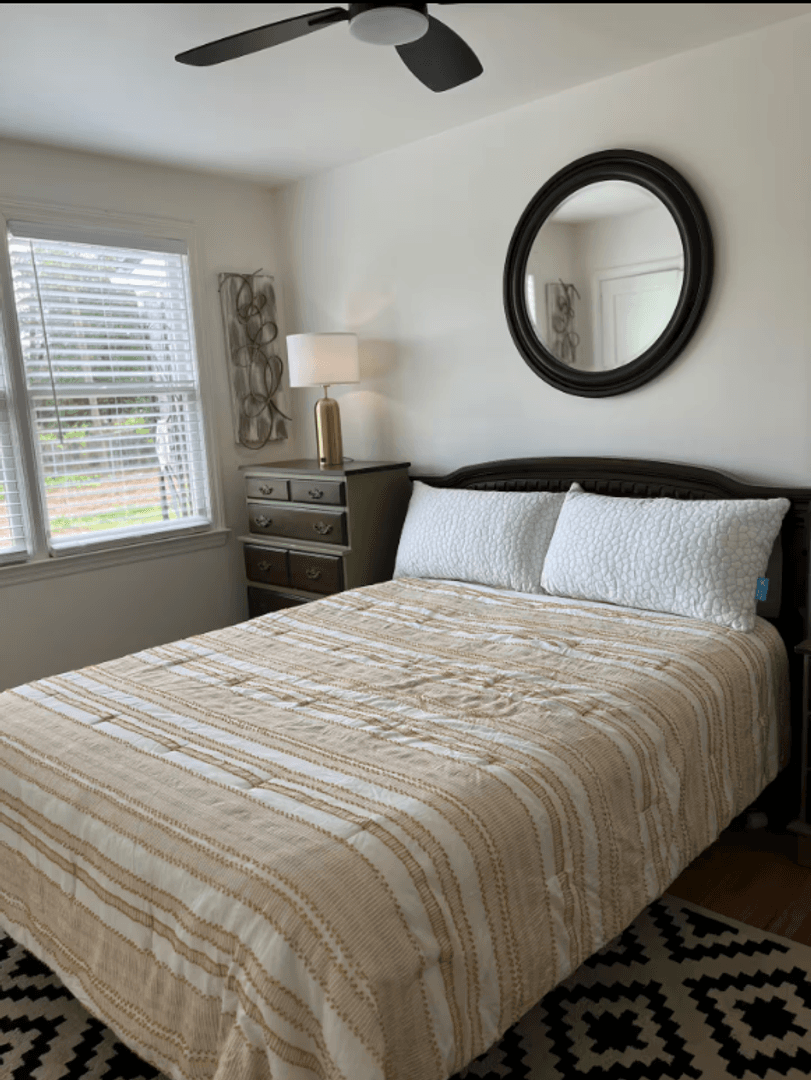 Augusta House: 408 Milledge Rd