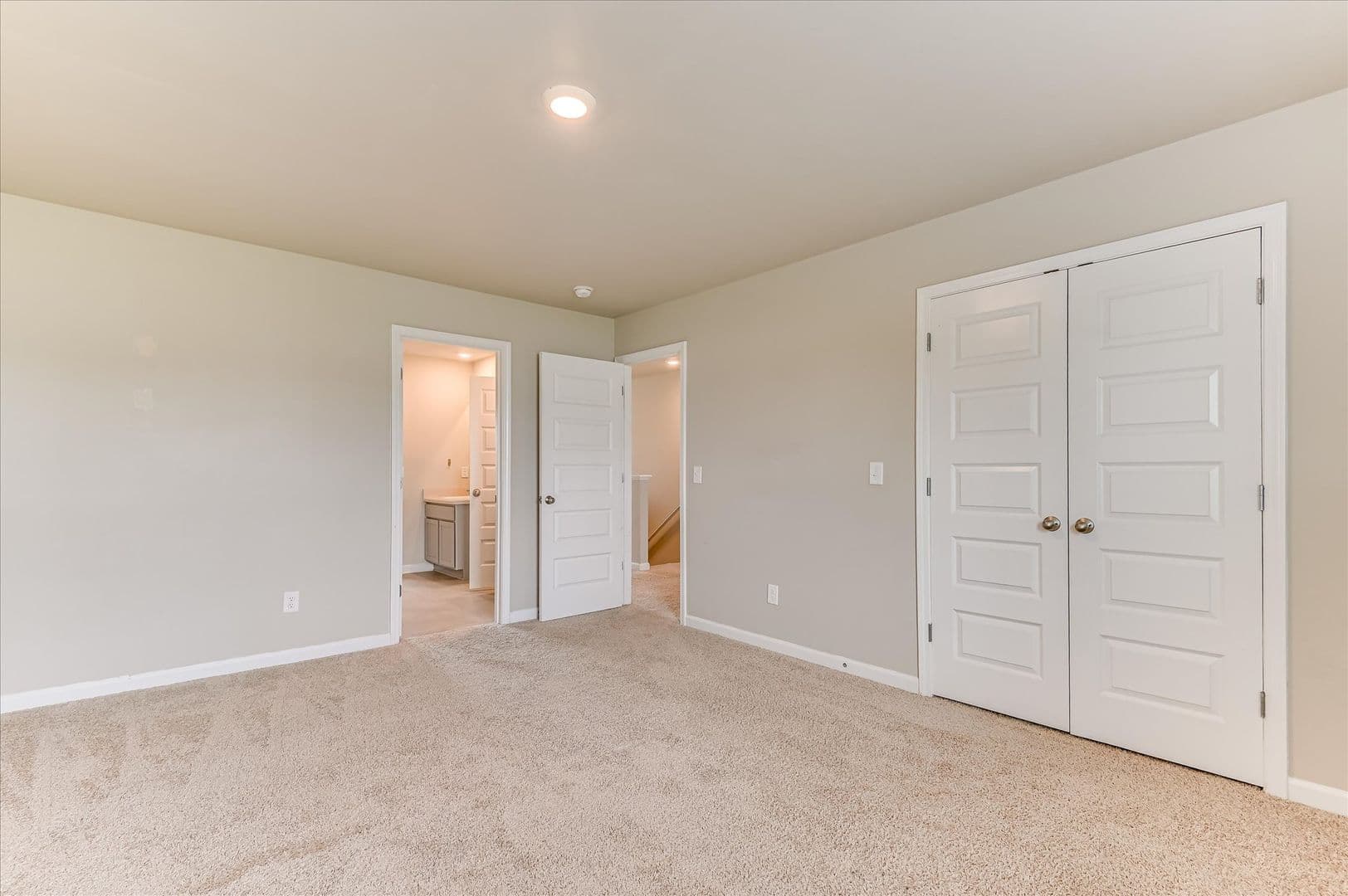 Augusta House: 462 Furlough Dr