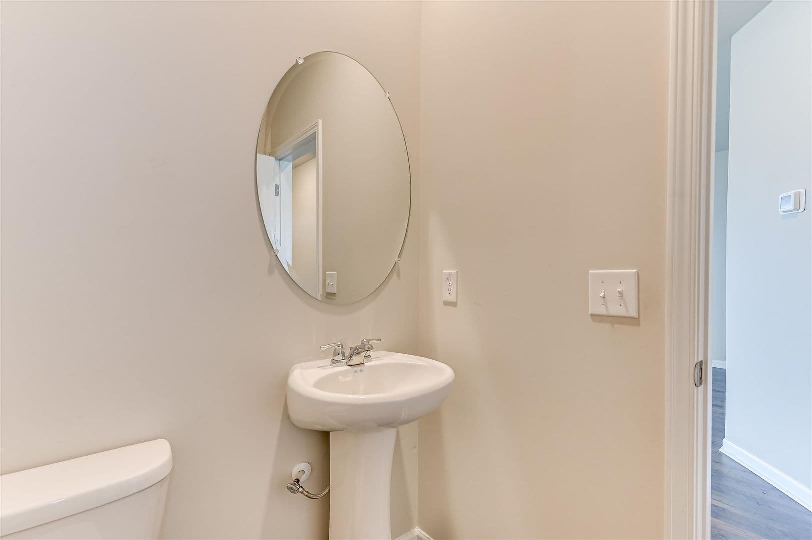 Augusta House: 462 Furlough Dr