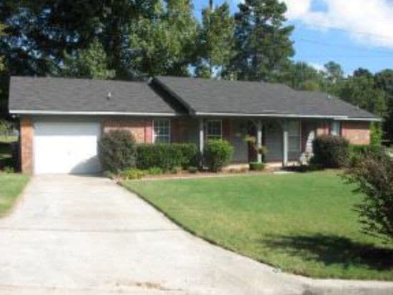 Martinez House: 4101 Clinton Way East