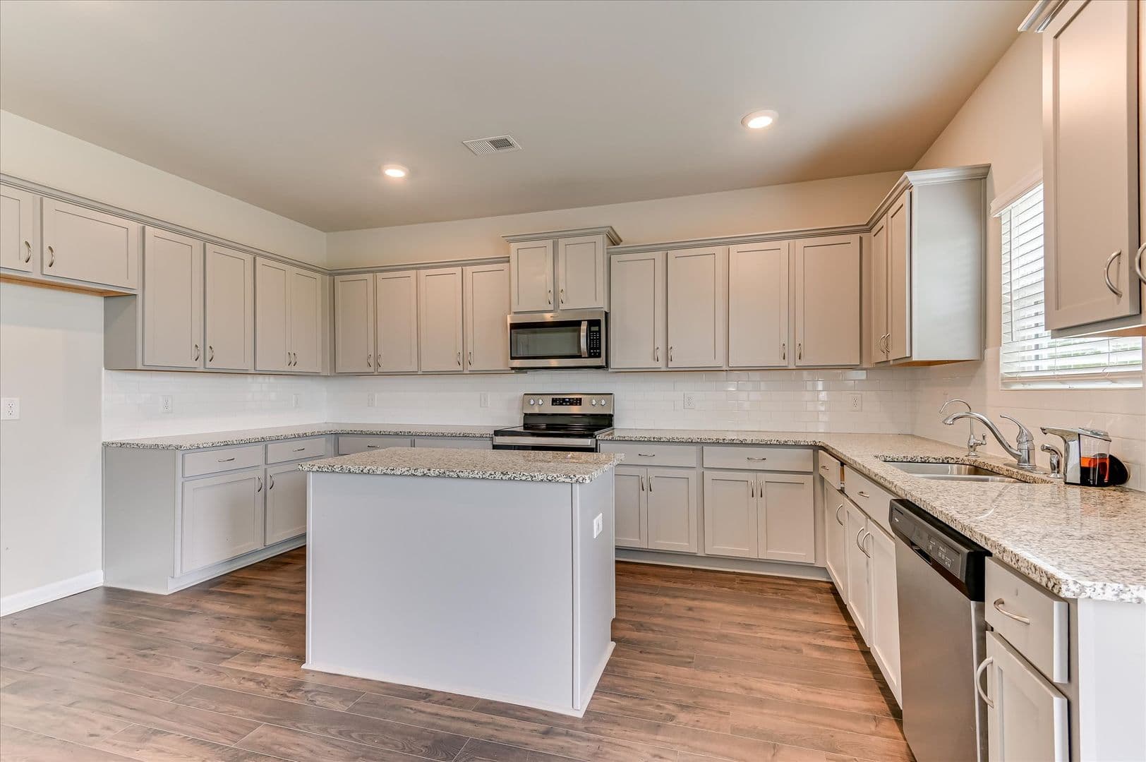Augusta House: 462 Furlough Dr