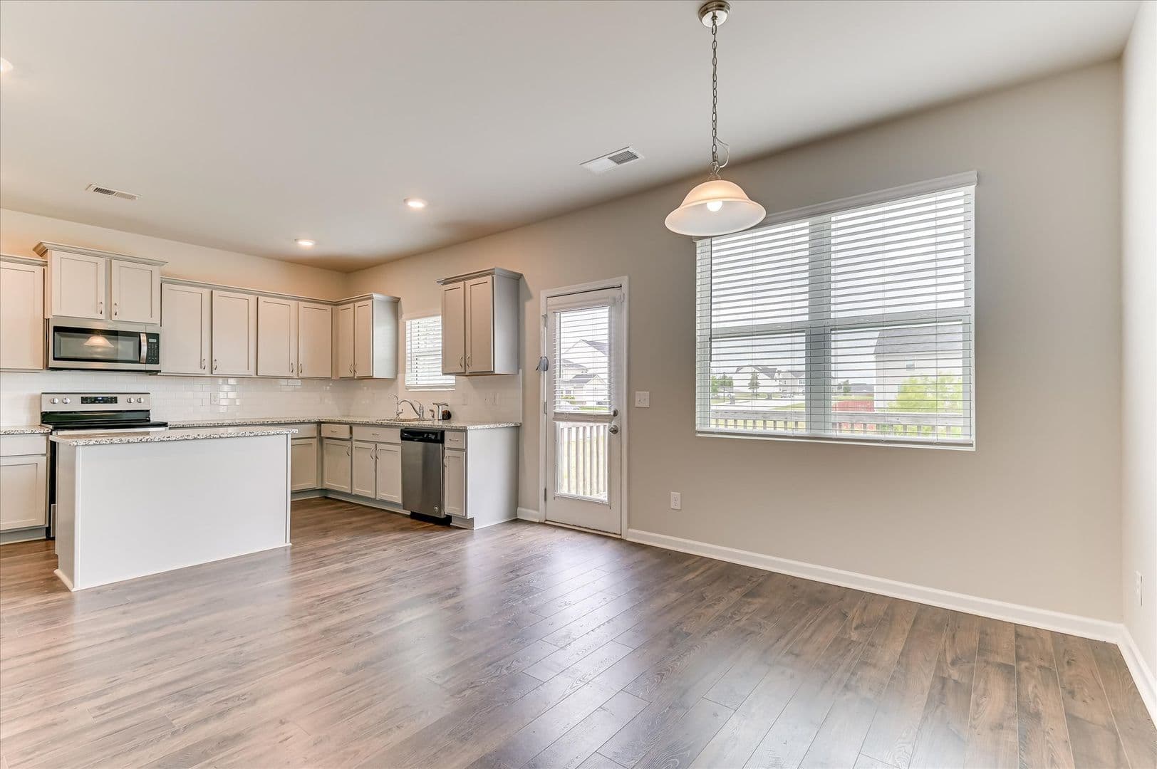 Augusta House: 462 Furlough Dr