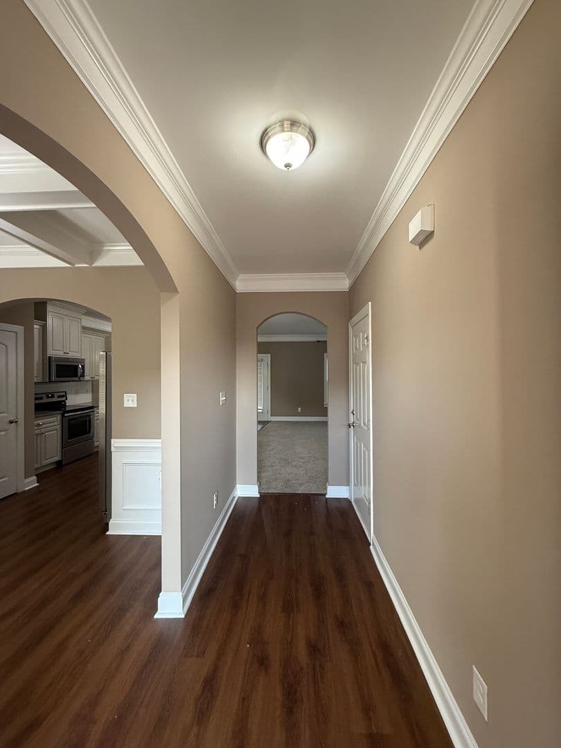 Evans House: 255 Tulip Dr