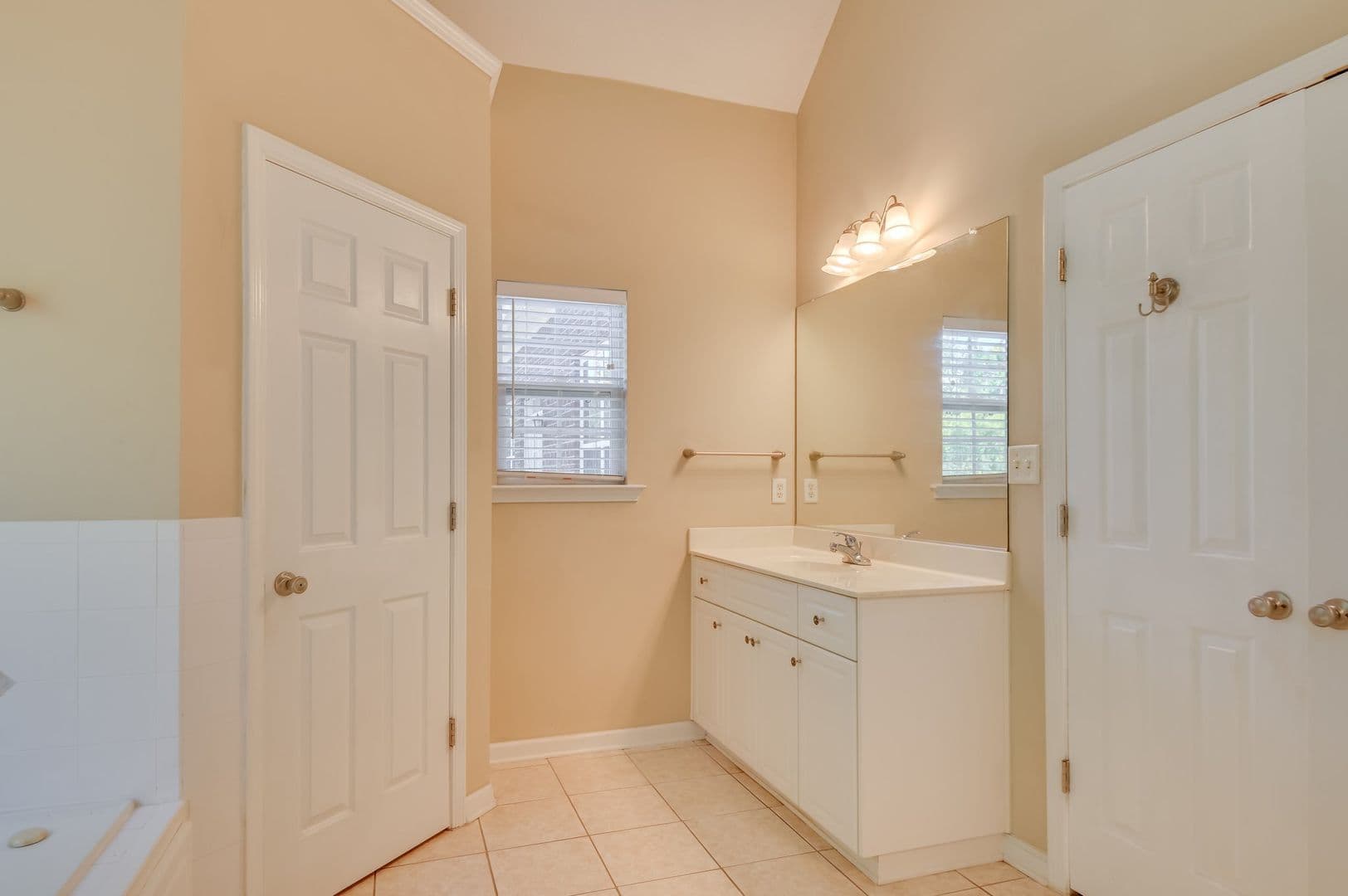 Evans House: 2072 Wythe Drive