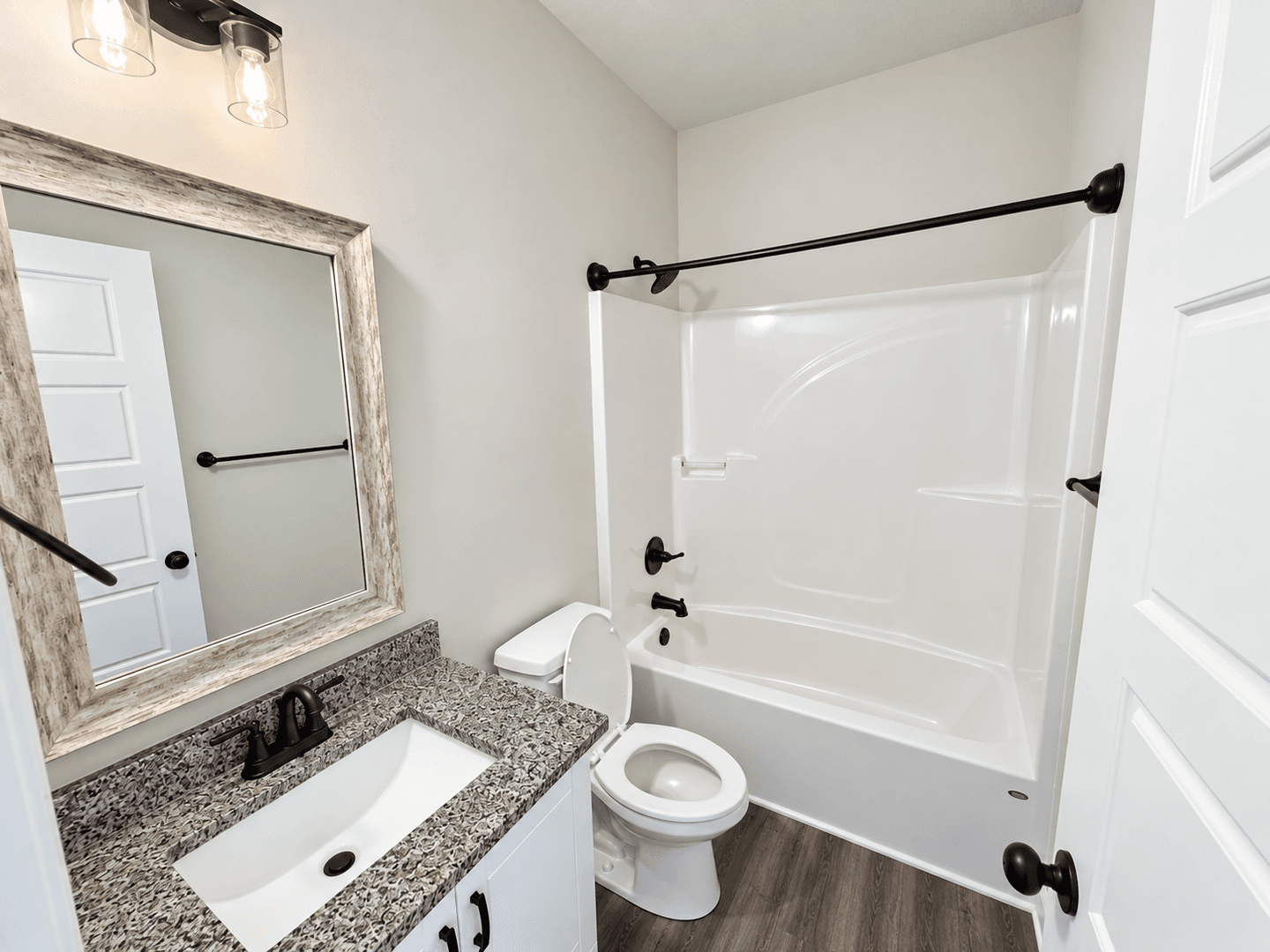 Augusta House: 4041 Cottingham Wayh