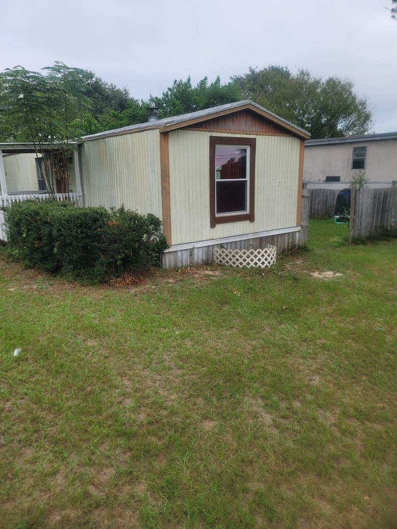 Hephzibah House: 3914 Lake Erie dr