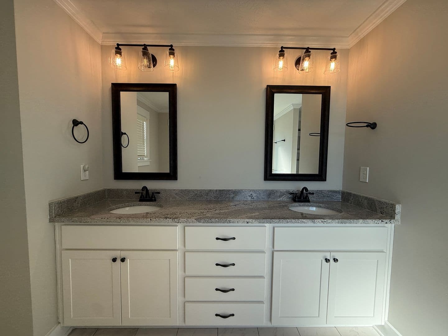 Grovetown House: 414 Barrow Lane
