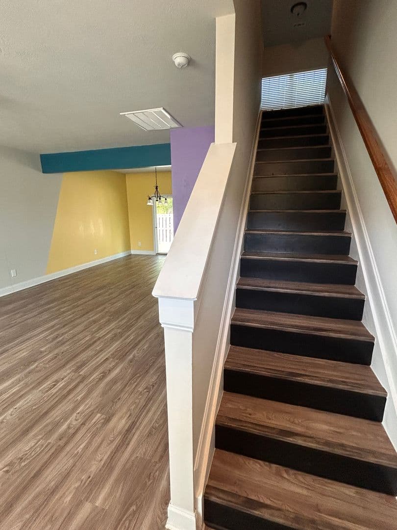 Harlem House: 204 Pebble Lane